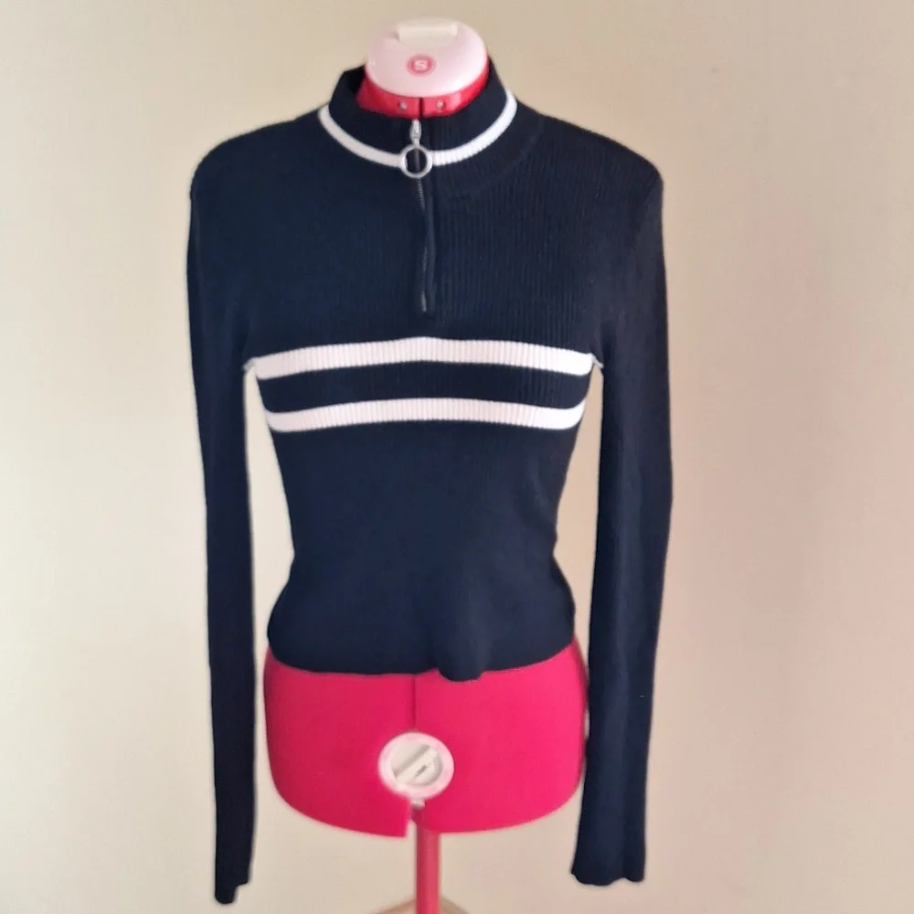 Kendall & Kylie Size XS Black & White - Picture 2 of 8